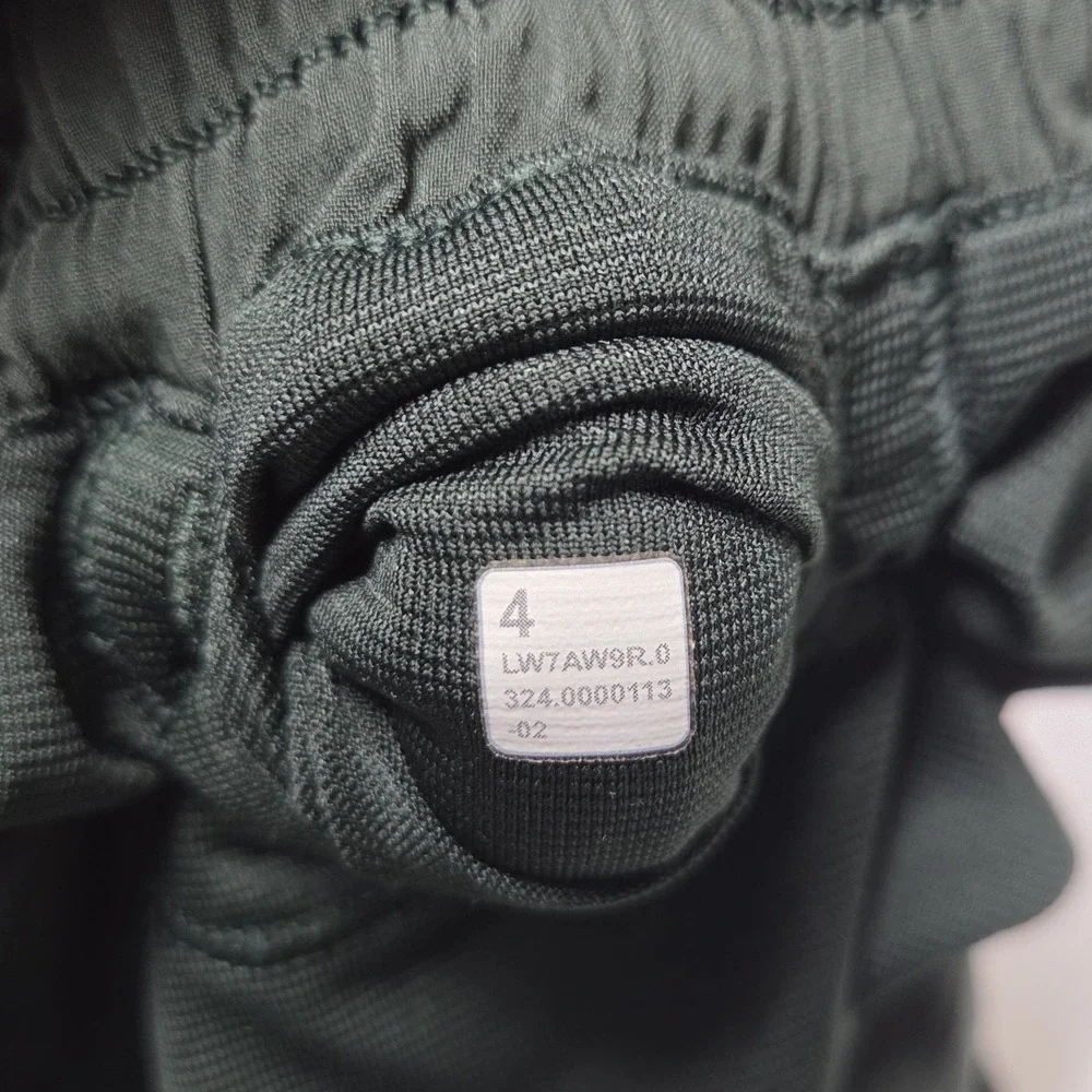 Lululemon Shorts Womens 4 Hotty Hot Low Rise Lined Green 2.5